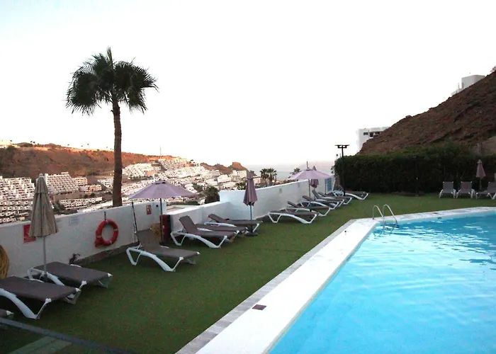 Oceaneye With Heated Pool Apartamento