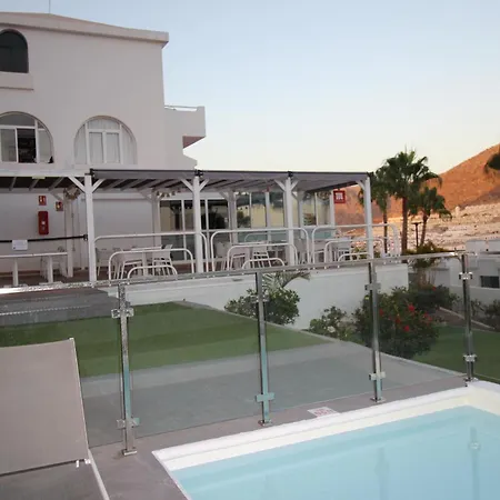 Oceaneye With Heated Pool 公寓